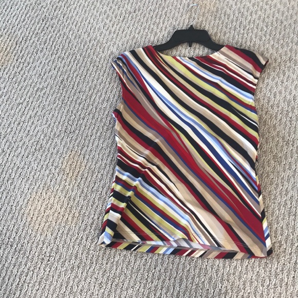 Top - Picture 2 of 3